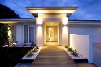  Your home needs outdoor lights  